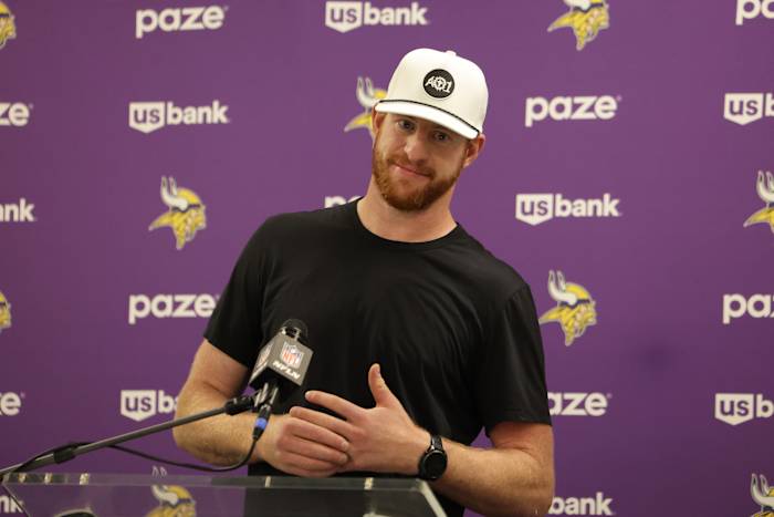 Carson Wentz van Vikings naar IR met schouderblessure waarvoor een seizoensafsluitende operatie nodig is, zegt AP-bron