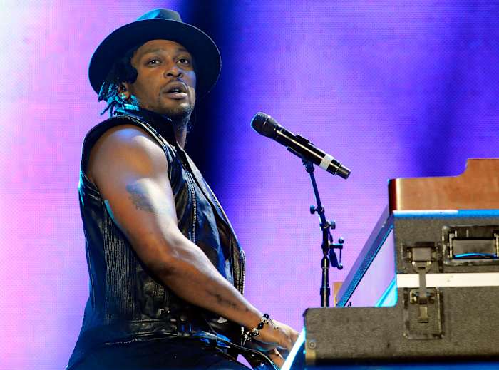D'Angelo, Grammy-winnende R&B-zanger die een icoon werd met 'Untitled (How Does It Feel),' overleden