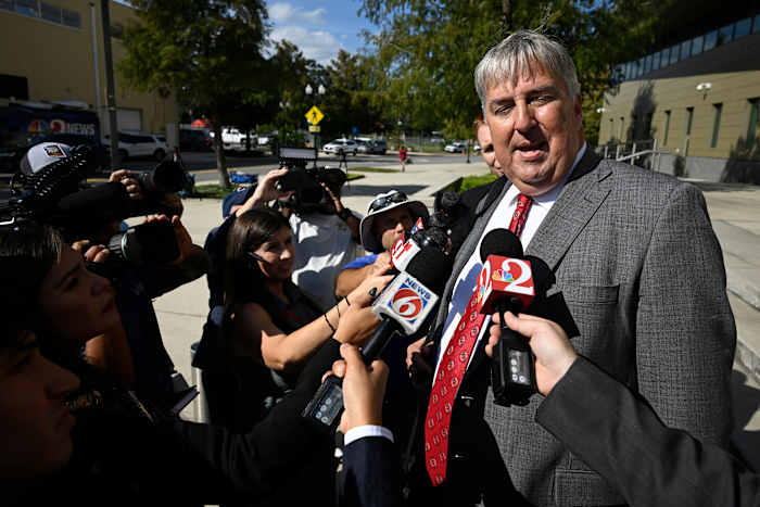 De NBA hoopte het seizoen sterk te beginnen. Nu wordt het geconfronteerd met een gokschandaal