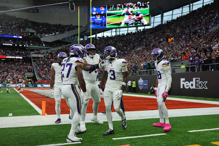 De late touchdown van Jordan Addison geeft Vikings 21-17 overwinning op Browns in Londen