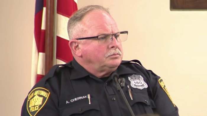 Defensie blijft de zaak van de staat aanvechten in de moordzaak tegen voormalige SAPD-officieren tegen Melissa Perez