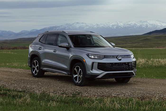 Edmunds kleine SUV-vergelijking: nieuwe Volkswagen Tiguan versus Honda CR-V