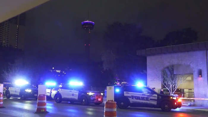 Eén gedood, een ander gewond na een schietpartij in het centrum, zegt de politie van San Antonio