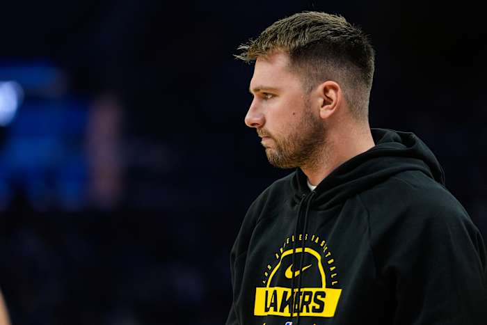 Fitter en hongeriger, Luka Doncic omarmt zijn nieuwe leven vóór zijn eerste seizoensopener bij Lakers