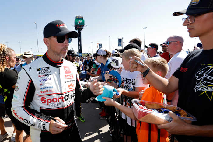 Hamlin's controversiële zet: heeft hij de juiste beslissing genomen in de NASCAR-play-offs?