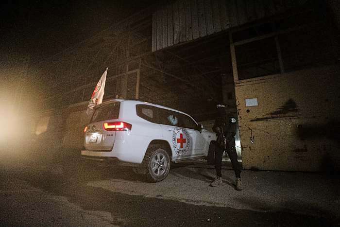 Het Israëlische leger zegt dat een van de door Hamas overgedragen lichamen niet die van een gijzelaar is