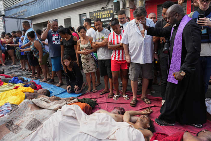 Het dodental als gevolg van een massale politie-inval in Rio de Janeiro is opgelopen tot 121