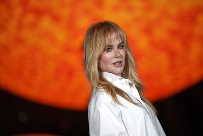 Hier zijn de 3 modetrends die de lente-catwalks regeerden