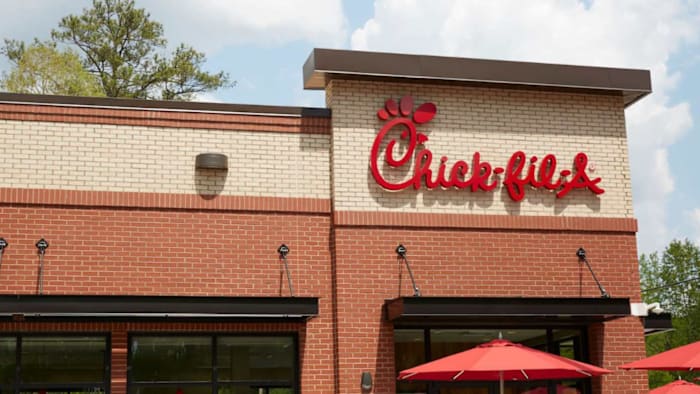 Hoe je gratis eten kunt scoren bij de opening van Chick-fil-A in Universal City