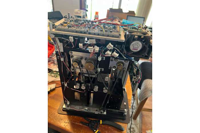 Hoe valsspelers volgens de autoriteiten pokerspellen met hoge inzetten hebben gemanipuleerd met de maffia en sportprofessionals