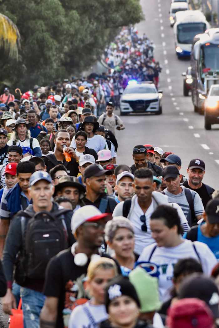 Honderden migranten staken protest in Zuid -Mexico op in een poging om de status te legaliseren