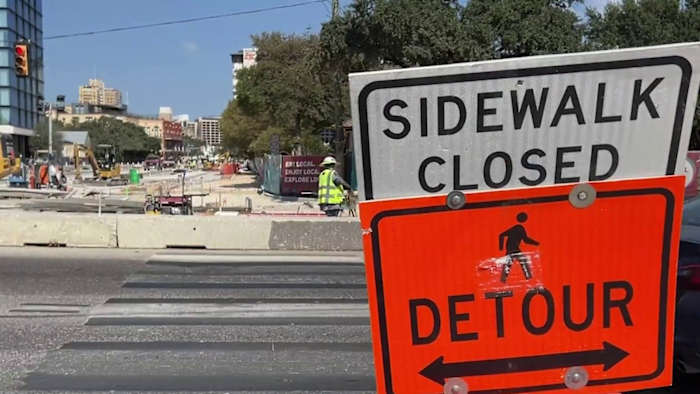 'Je kunt ons gebouw niet eens zien': ondernemers hadden genoeg van de vertragingen bij de bouw van South Alamo