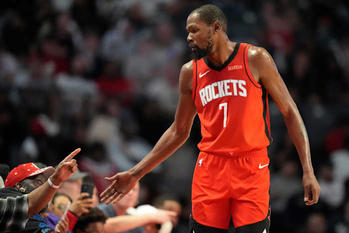 Kevin Durant sluit zich aan bij Houston Rockets in blockbuster-handel, waardoor de hoop op de titel wordt vergroot