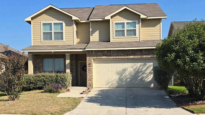 Kinderen die in pleeggezinnen zijn geplaatst omdat ouders worden beschuldigd van moord wegens de dood van hun 10-jarige zoon