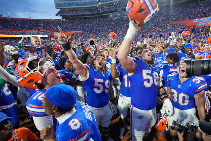 Lagway verbetert, Wilson schijnt in zijn debuut en Florida storte nr. 9 Texas 29-21 in het moeras