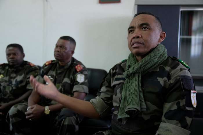 Leider van de militaire staatsgreep van Madagaskar vertelt AP dat hij ‘de positie van president inneemt’