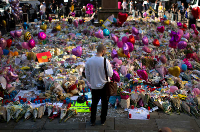 Manchester weet uit bittere ervaring dat er eenheid nodig is om een ​​terreuraanval te overleven
