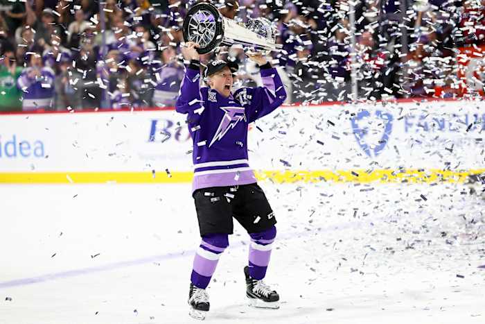 Met 2 nieuwe teams kondigt PWHL een 120-game schema aan en kansen voor meer neutrale site-stops