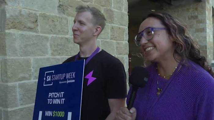 Met de 'Pitch It to Win It'-wedstrijd op sociale media kan iedereen met een startup-idee $ 1000 winnen