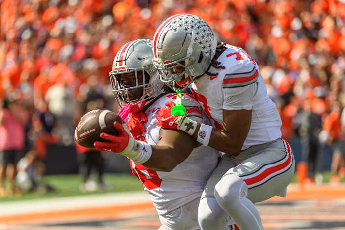 Nr. 1 Ohio State verandert 3 punten in 21 punten en verslaat nr. 17 Illinois met 34-16