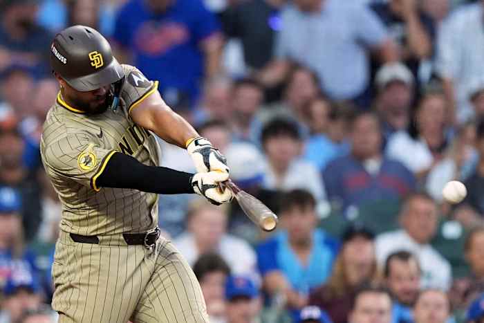 Padres' Iglesias één wedstrijd geschorst, Bogaerts beboet wegens geschil met scheidsrechters na seizoensverlies