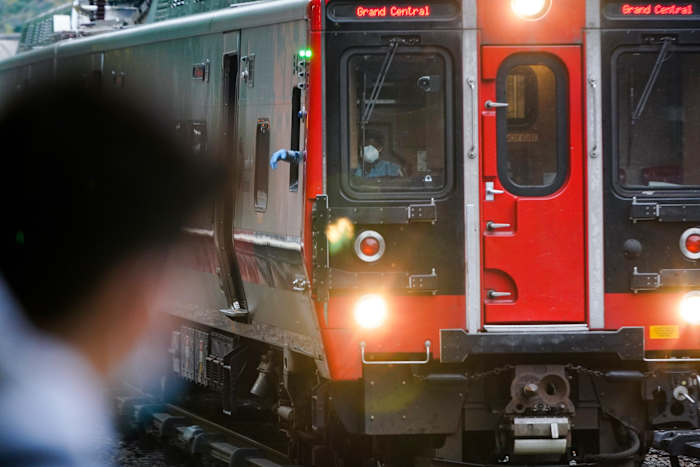 Rechter gooit dagvaarding uit voor voormalig 'The Bear'-schrijver die geboeid was tijdens een treingeschil in New York