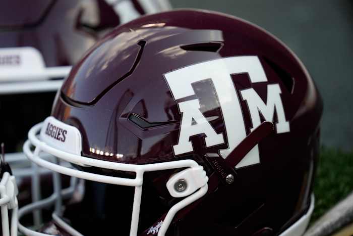 SEC legt Texas A&M een boete van $ 50.000 op wegens het faken van een blessure tijdens de overwinning op Arkansas
