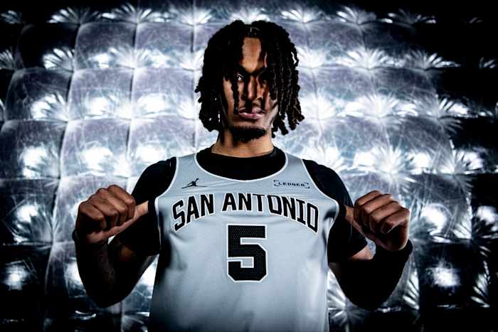 San Antonio Spurs onthult nieuw statement-editie-uniform voor seizoen 2025-2026