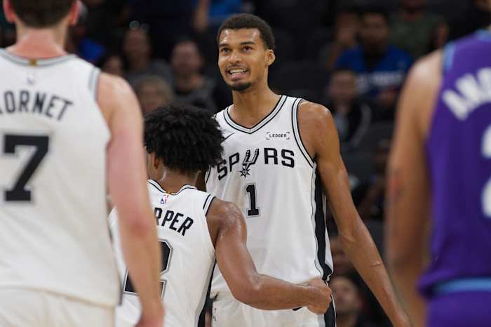 Spurs openen woensdagavond het seizoen 2025/26 tegen Mavericks met verschillende spelers uitgeschakeld