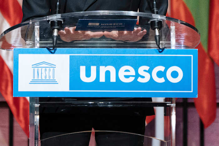 UNESCO kiest een nieuwe regisseur die een groot tekort aan de financiering na ons uitgang zal krijgen