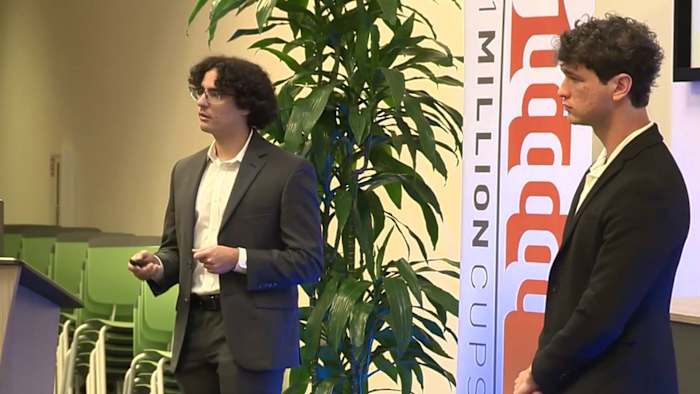 Vijf teams van studentenondernemers van de Trinity University strijden om $ 25.000