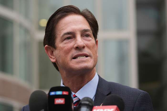 Voormalig LAPD-agent beschuldigd van moord in 2015 op het neerschieten van een ongewapende dakloze man