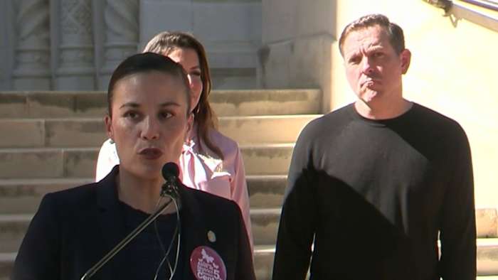 Burgemeester Jones wil niet zeggen of ze nog steeds tweede Spurs Arena-verkiezingen wil voor de kiezers in San Antonio