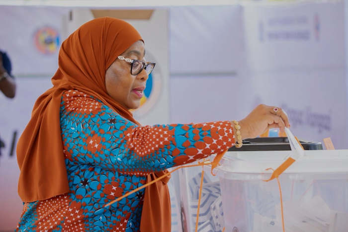 De Tanzaniaanse president Hassan wint de omstreden verkiezingen met meer dan 97% van de stemmen, zo blijkt uit officiële resultaten