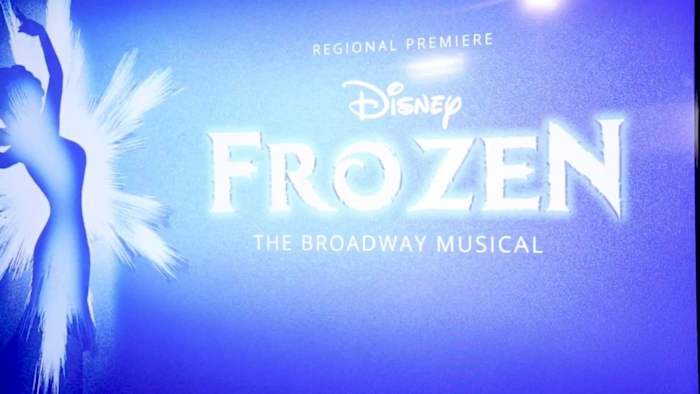 Disney's 'Frozen', de Broadway-musical, neemt het San Pedro Playhouse over