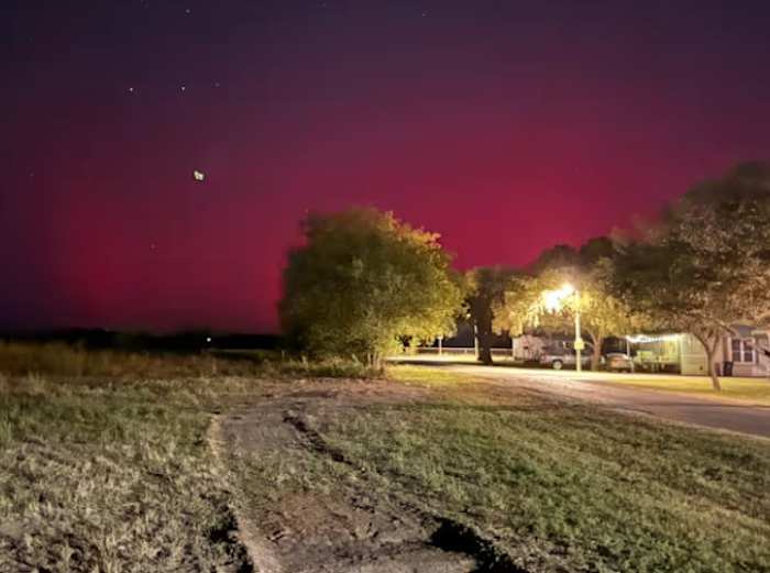 Een aurora-update, plus een stukje warmte en vochtigheid in het verschiet
