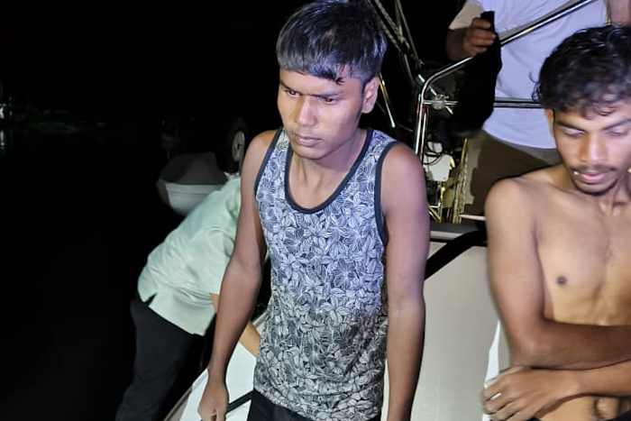 Een boot uit Myanmar met honderden migranten kapseist voor de kust van Maleisië, één lichaam gevonden en tien gered