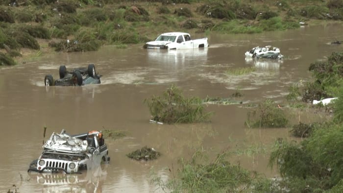KIJK LIVE: De gemeenteraad van San Antonio bespreekt de analyse van de oorzaak van de overstromingen waarbij 13 mensen om het leven kwamen