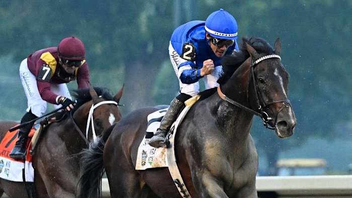 Kentucky Derby-winnaar Sovereignty krabde vanwege koorts uit de Breeders' Cup Classic