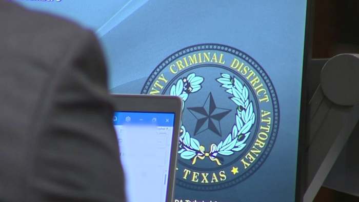 'Klap in het gezicht': de kritiek van gezinnen neemt toe over de afhandeling van spraakmakende zaken door Bexar County DA