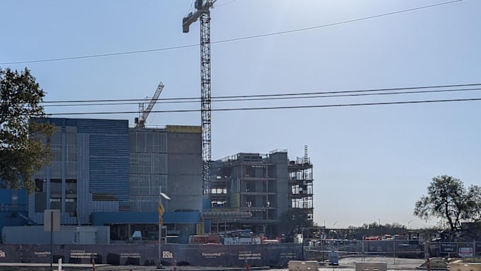 Lichaam gevonden op de bouwplaats van het South Side-ziekenhuis, zegt University Health