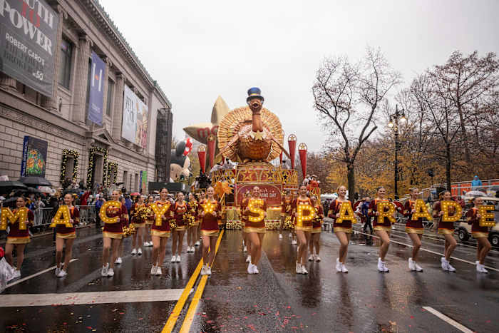 Macy's Thanksgiving Day Parade: welke sterren treden dit jaar toe tot de line-up?