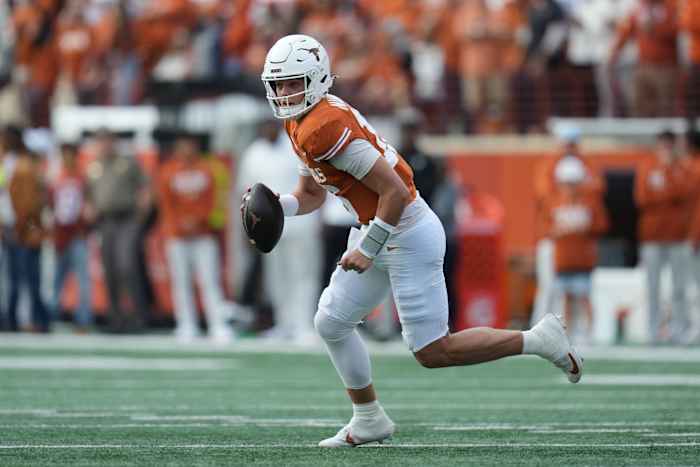 Manning gooit 3 touchdowns en nr. 20 Texas houdt nr. 9 Vanderbilt te laat tegen voor 34-31 overwinning