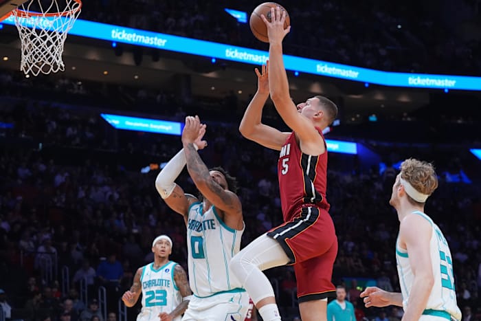 Miami Heat vestigde een franchiserecord met 53 punten in het eerste kwartaal tegen Charlotte Hornets