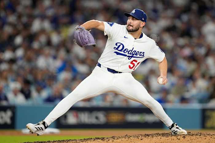 Nadat hij de World Series om persoonlijke redenen heeft gemist, zegt Vesia van Dodgers dat zijn dochtertje is overleden