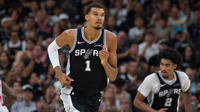 Onder leiding van Wembanyama staan ​​de jeugdige Spurs op het punt de beste start in de franchisegeschiedenis neer te zetten