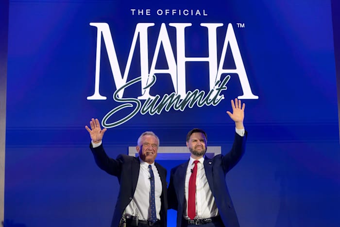 Op de 'Make America Healthy Again'-top prijst Vance RFK Jr. voor het tarten van de conventies