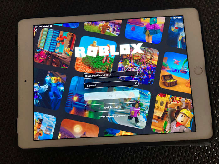 Roblox voert leeftijdscontroles op en groepeert jongere gebruikers in op leeftijd gebaseerde chats