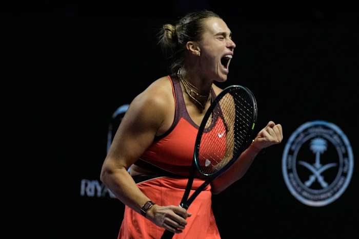 Sabalenka overwint Anisimova en zet Rybakina op een rij in de titelwedstrijd tijdens de WTA Finals