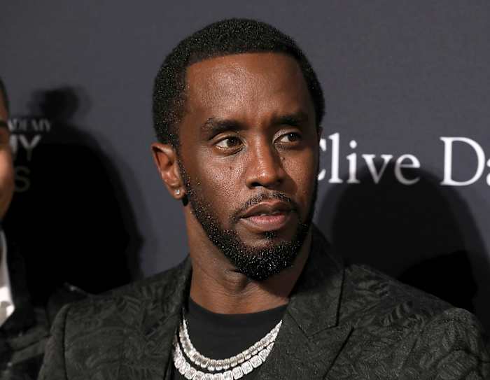 Sean 'Diddy' Combs werd overgebracht naar de gevangenis van New Jersey om een ​​gevangenisstraf van vier jaar uit te zitten in verband met prostitutie